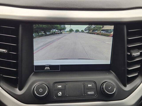 2022 GMC Acadia SLT