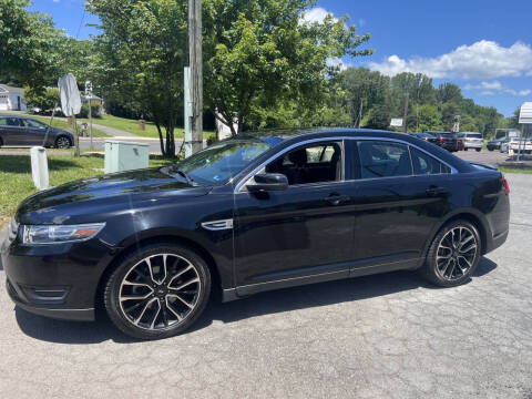 2018 Ford Taurus SEL