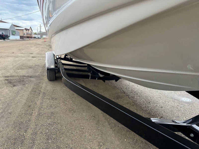 2013 Crownline E260 XS