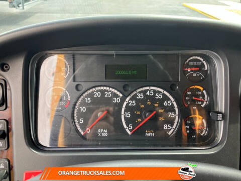 2019 Freightliner M2 106