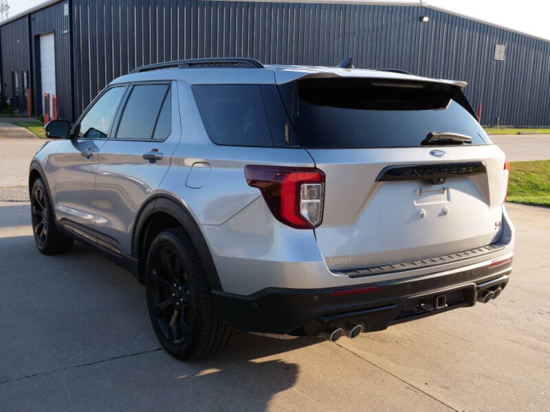 2022 Ford Explorer ST