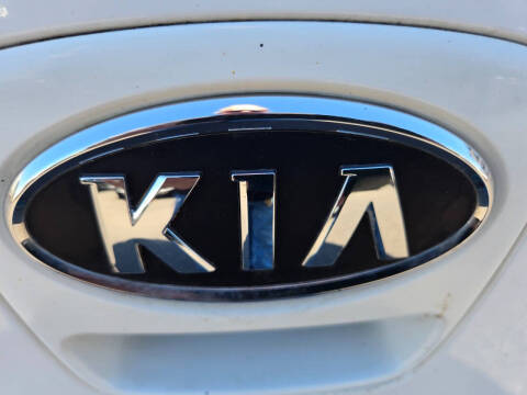 2010 Kia Soul +