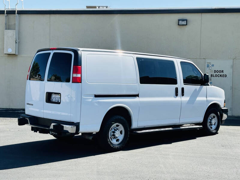 2018 Chevrolet Express 2500