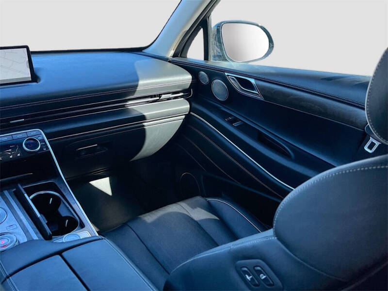 2022 Genesis GV80 2.5T