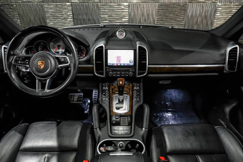 2017 Porsche Cayenne S