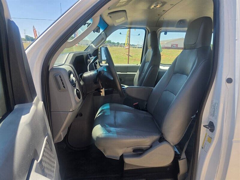 2014 Ford E-Series E-150