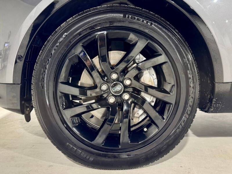 2020 Land Rover Discovery Landmark Edition