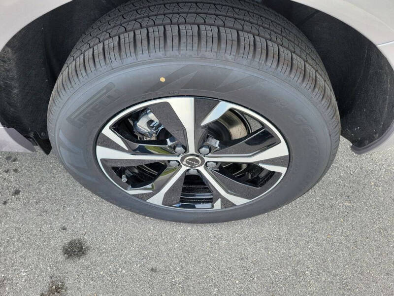 2026 Volvo XC60 B5 Core
