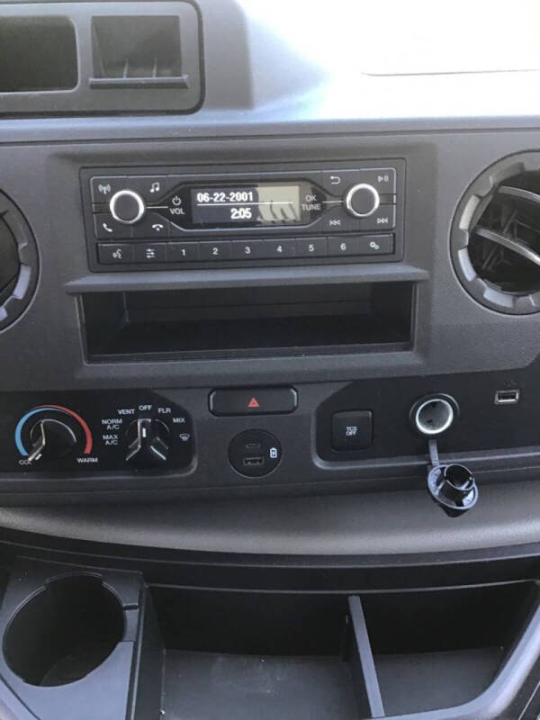 2024 Ford E-Series