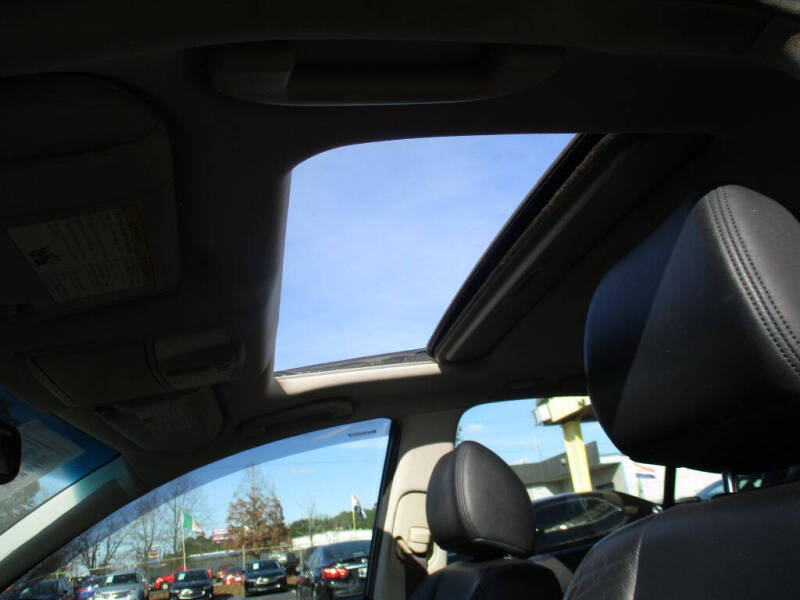 2009 Infiniti G37 Sedan x