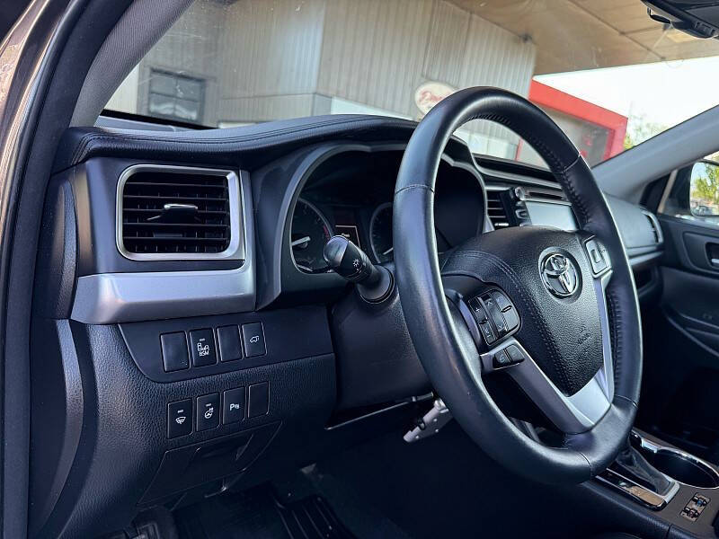 2016 Toyota Highlander