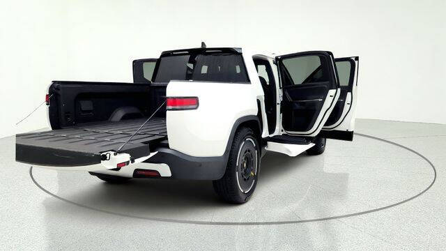2025 Rivian R1T