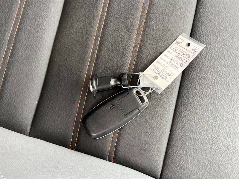 2024 Nissan Kicks SR