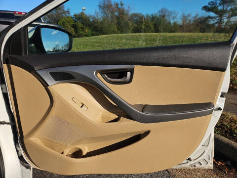 2011 Hyundai Elantra GLS