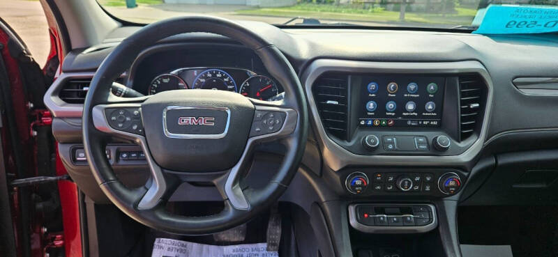 2023 GMC Acadia AT4