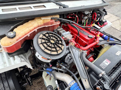 2018 Freightliner M2 106