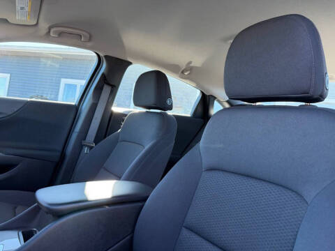 2022 Chevrolet Malibu LS