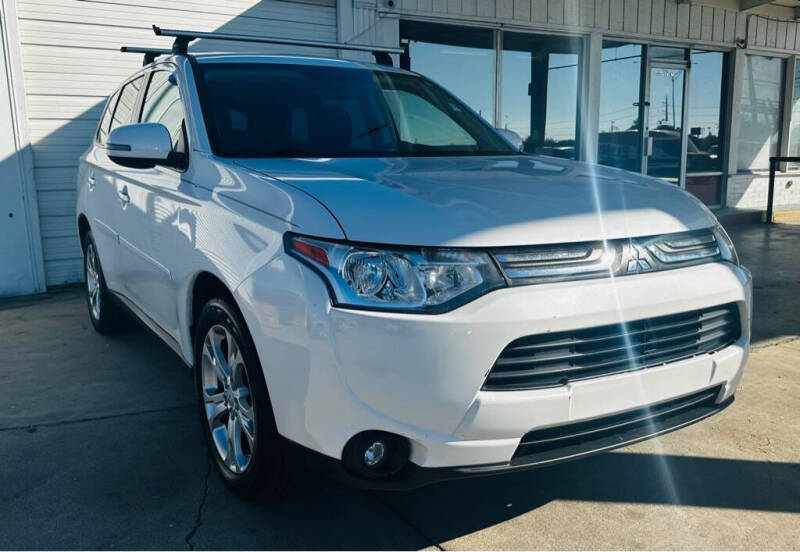 2014 Mitsubishi Outlander for sale at Reems Auto, Inc. in San Antonio TX