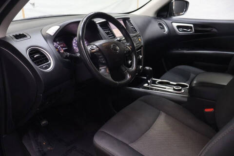 2019 Nissan Pathfinder SV