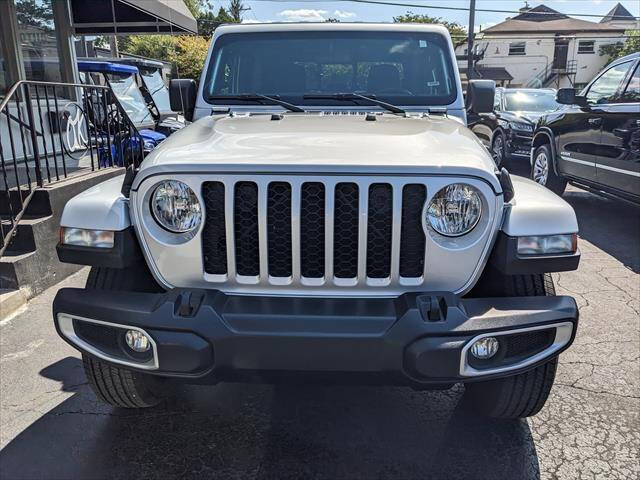 2023 Jeep Gladiator Sport