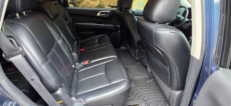 2015 Nissan Pathfinder SL