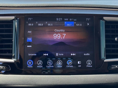 2017 Chrysler Pacifica Touring-L