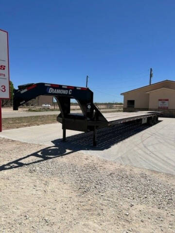 2022 Diamond C FMAX21240HDT