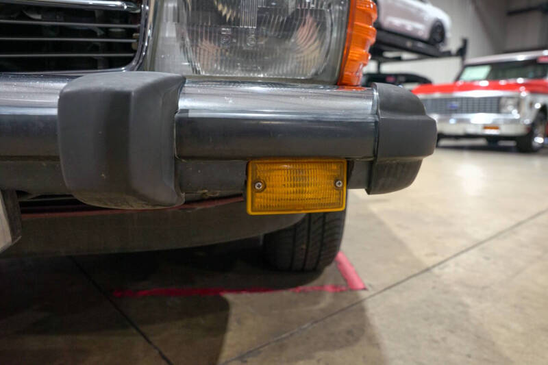 1982 Mercedes-Benz 380-Class 380 SL