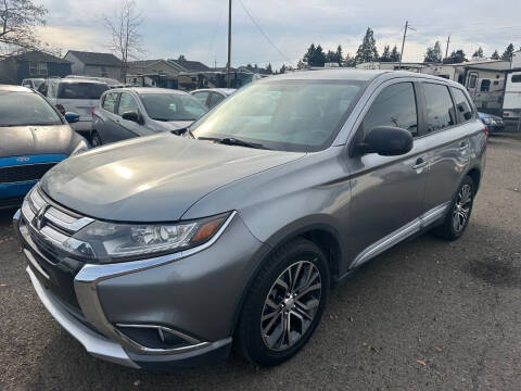 2016 Mitsubishi Outlander ES