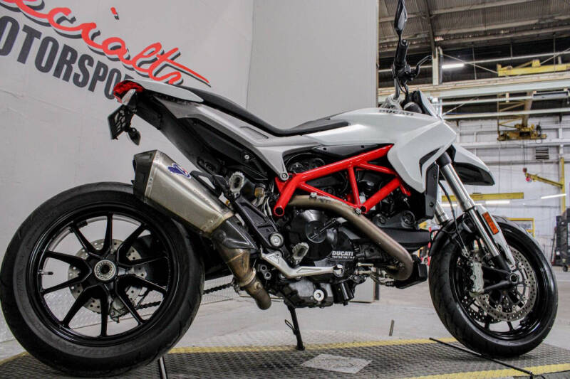 2016 Ducati Hypermotard
