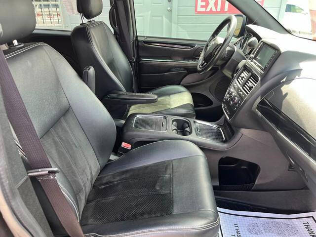 2017 Dodge Grand Caravan SXT