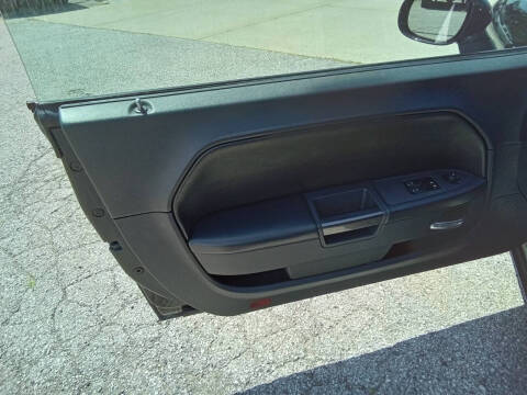 2011 Dodge Challenger SE