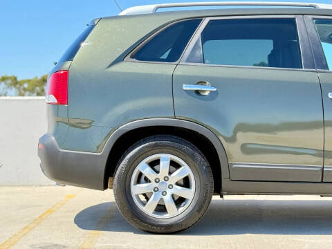 2012 Kia Sorento LX