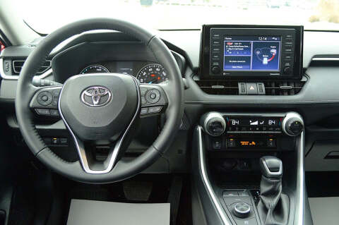 2022 Toyota RAV4 Hybrid XLE Premium