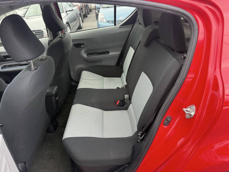 2012 Toyota Prius c One
