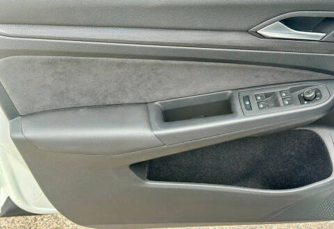 2024 Volkswagen Golf GTI 380 SE