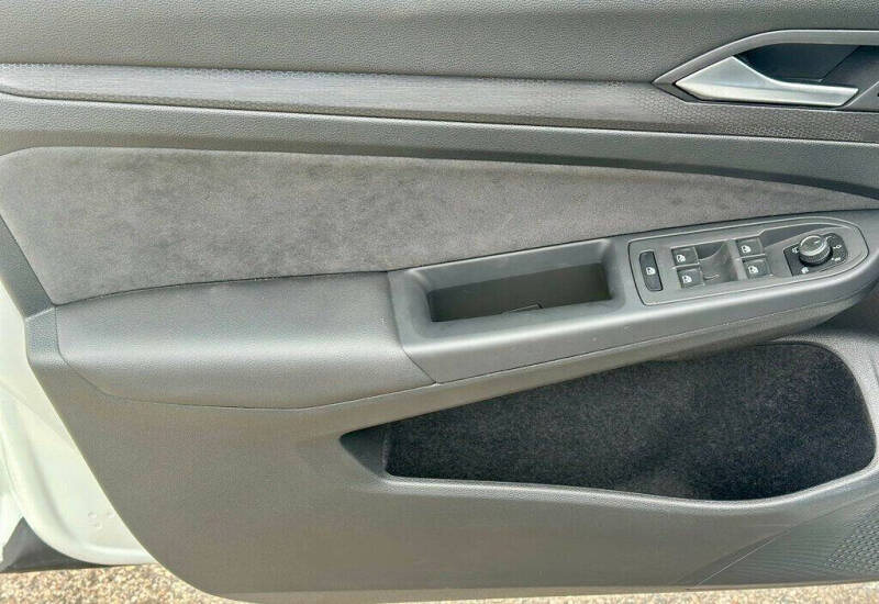 2024 Volkswagen Golf GTI 380 SE