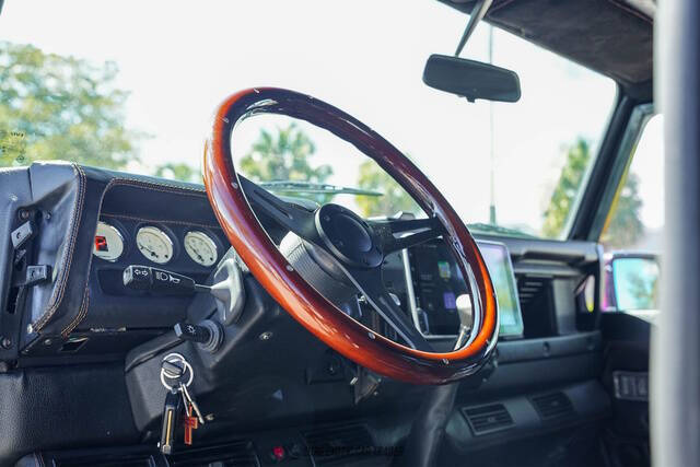 1990 Land Rover Defender