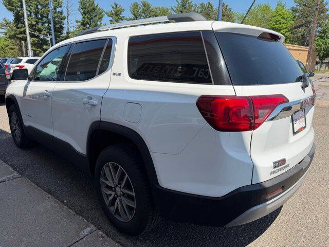 2017 GMC Acadia SLE-2