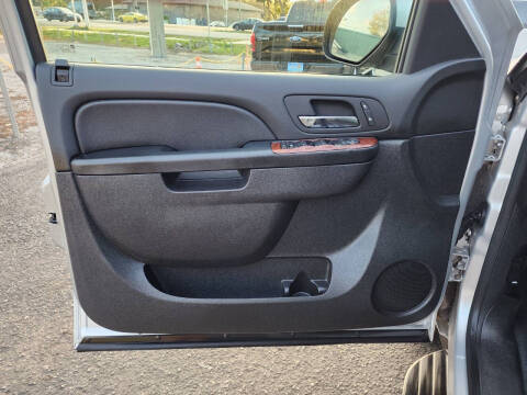 2013 Chevrolet Avalanche LT Black Diamond