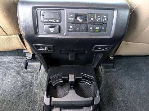 2016 Toyota Sequoia Platinum