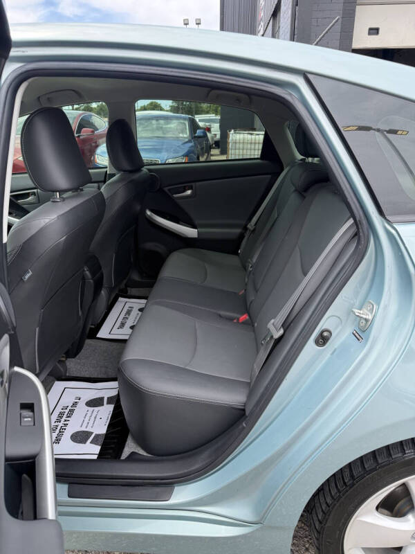 2012 Toyota Prius Two