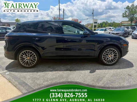 2023 Porsche Cayenne Platinum Edition