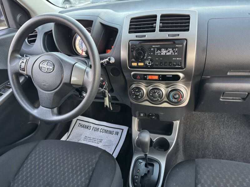 2013 Scion xD