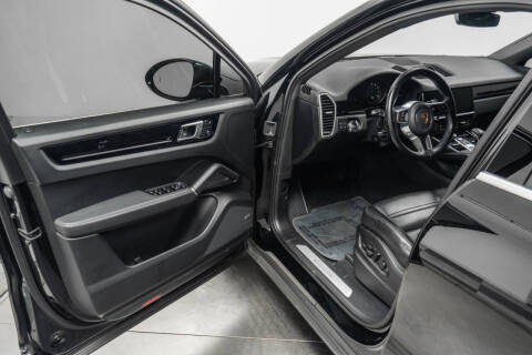 2022 Porsche Cayenne Coupe