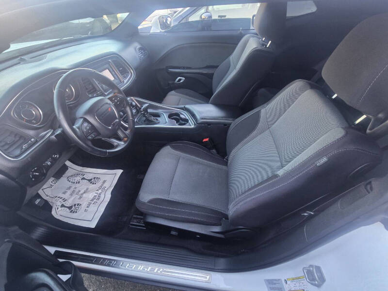 2015 Dodge Challenger SXT