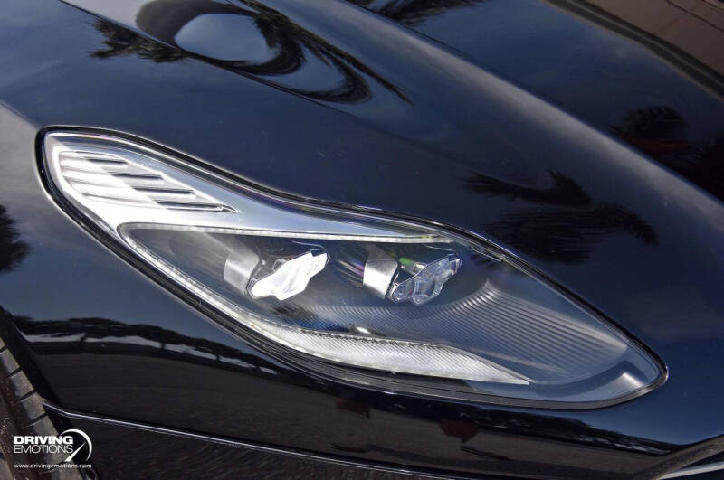 2018 Aston Martin DB11 V12