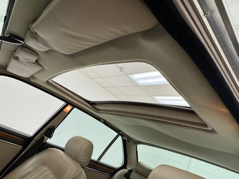 1986 Jaguar XJ-Series XJ6 Vanden Plas