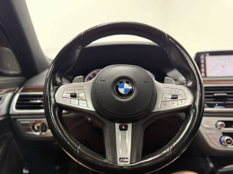 2022 BMW 7 Series 740i