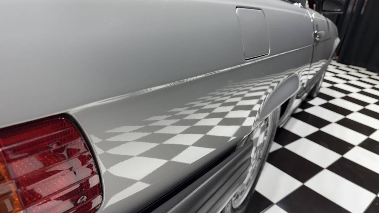 1988 Mercedes-Benz 560-Class 34